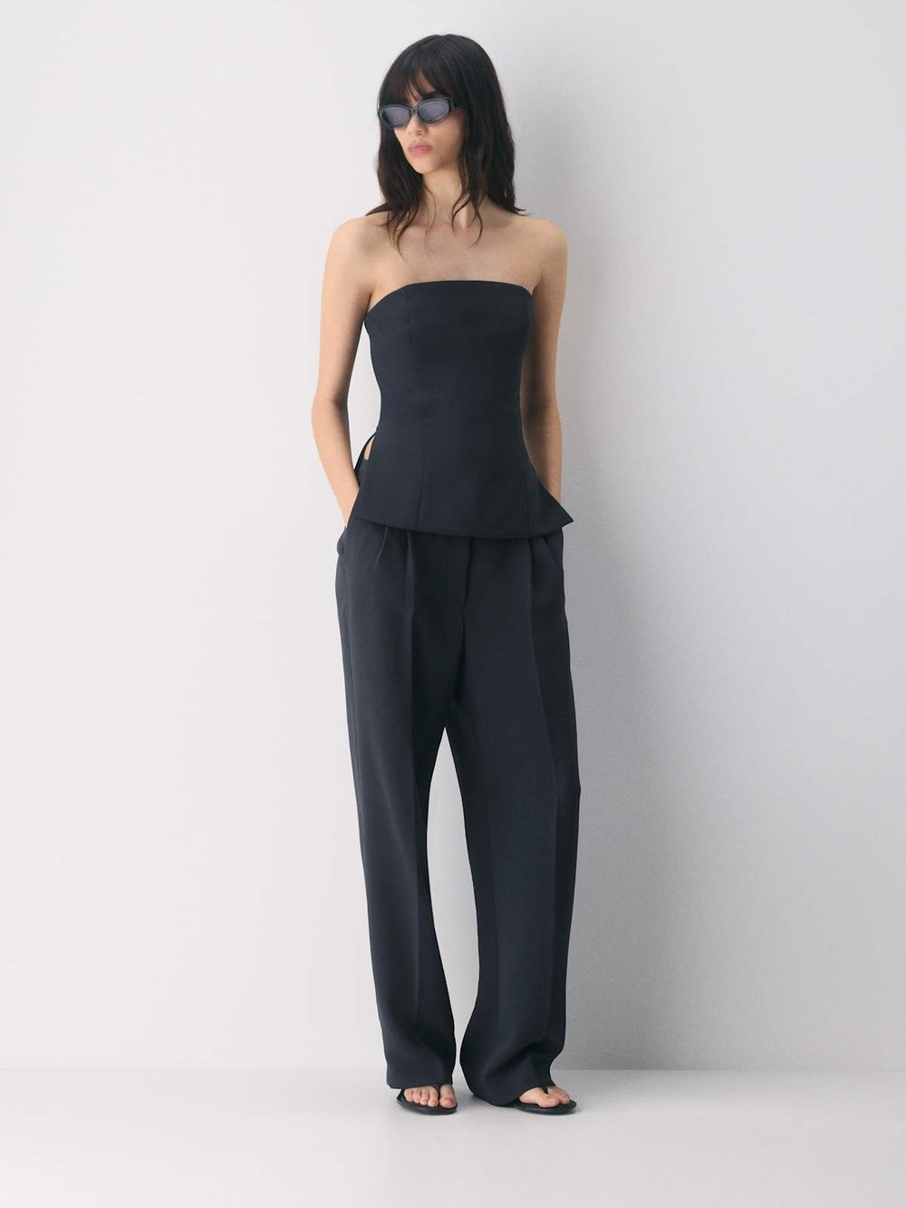Aritzia NWT Strapless Posh Navy Peplum Top - Picture 4 of 15